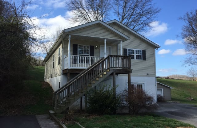 302 Forest Ave. B - 302 Forest Avenue, Radford, VA 24141