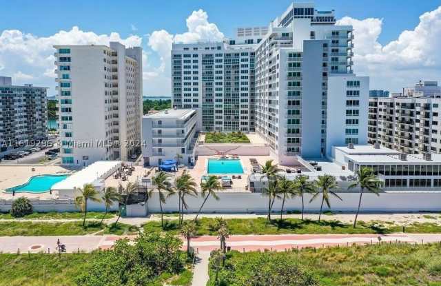 5401 Collins Ave