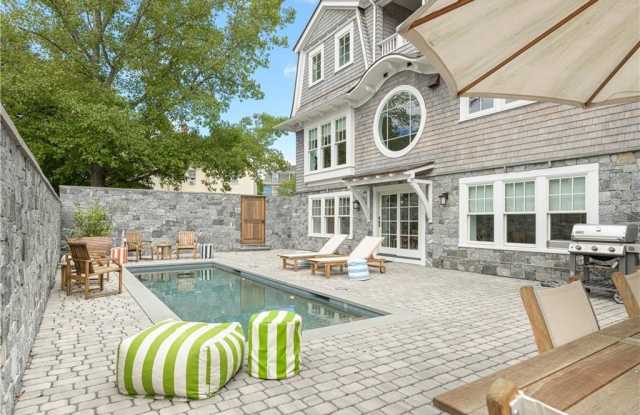 Photo of 15 High Street