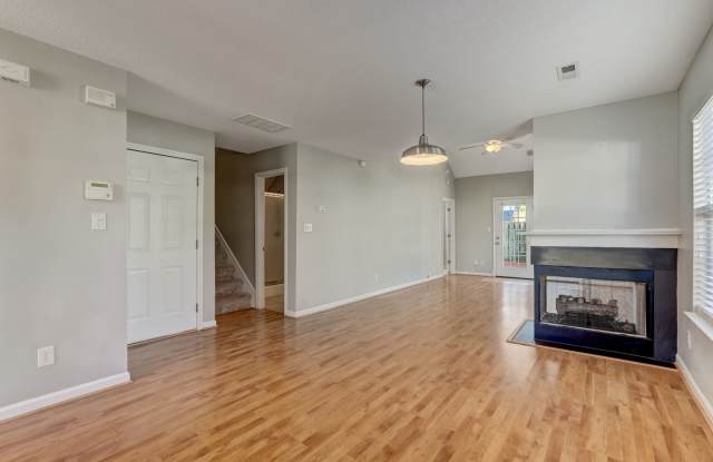 35 Cambridge Oak Circle