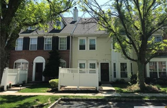 15 Goodwin Drive - 15 Goodwin Dr, North Brunswick, NJ 08902