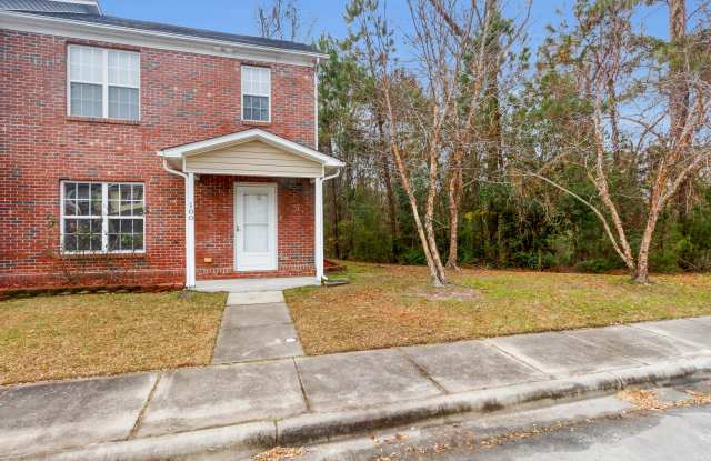 Photo of 100 Apache Trail