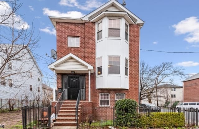 615 S 19Th St - 615 South 19th Street, Newark, NJ 07103