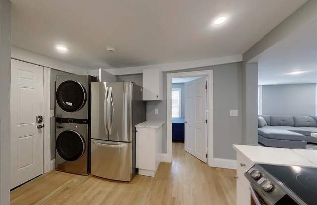 382 Spring Street unit: 2