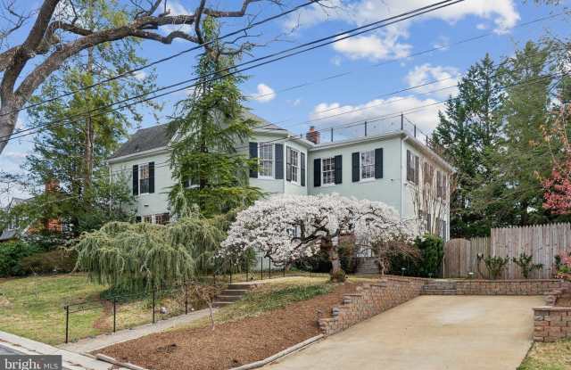 5305 SARATOGA AVENUE