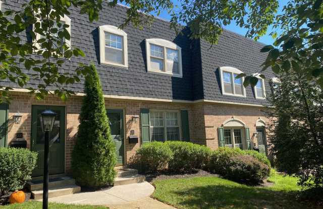 Photo of 203 BLOOMINGDALE Avenue