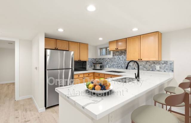 Photo of 7727 Jones Avenue Northwest