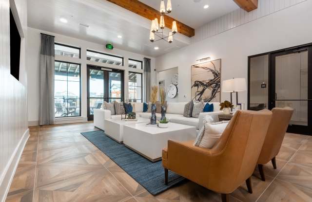 Collection Champions Circle