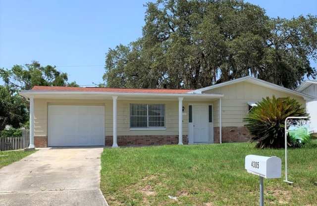 4305 Crestfield Ave.