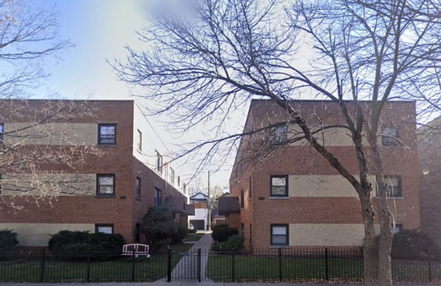 4633 N Hermitage Avenue - 4633 North Hermitage Avenue, Chicago, IL 60640