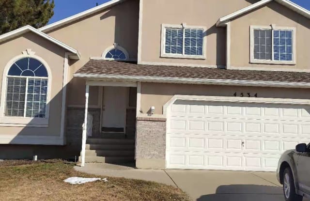 4534 Glasmann Way - 4534 Glassmann Way, Ogden, UT 84403