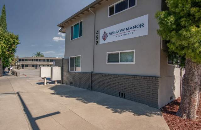 Willow Manor
