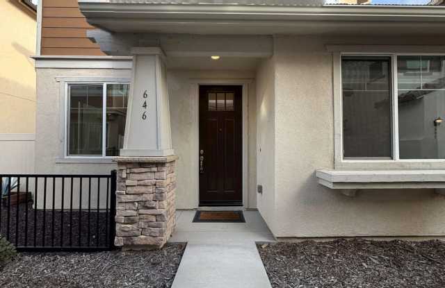 646 S. Brampton Ave. 4 Bed, 3 Bath Home in Gated Community of Rialto!