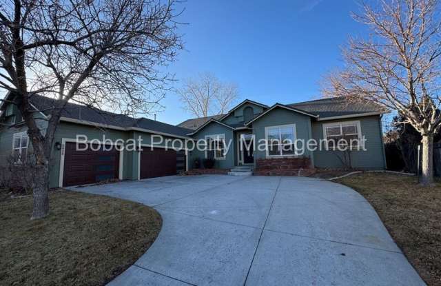 2428 Oak Ridge Dr