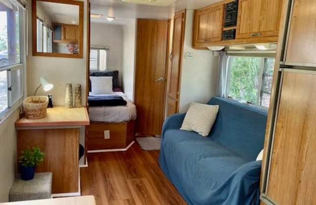 2535 Hawks Nest Trail