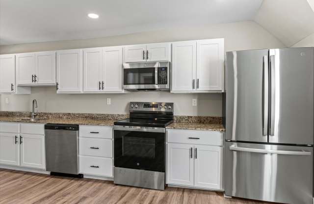 378 S Mammoth Rd, Unit #2 Manchester, NH 03109