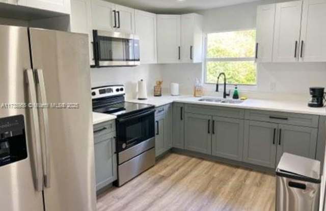 1025 NW 55th Street, Miami, FL 33127