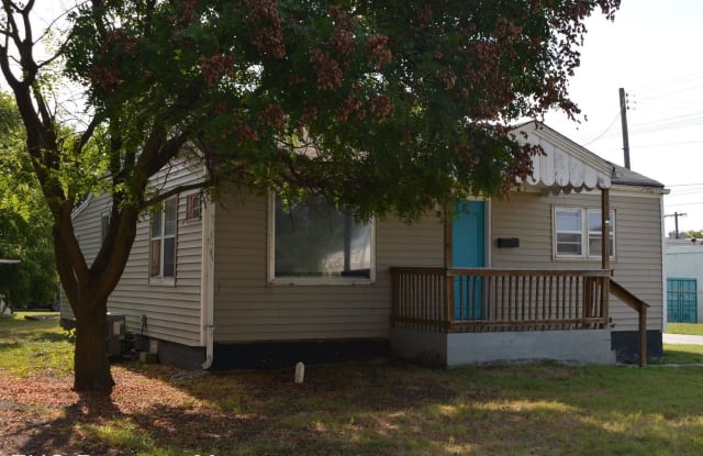 502 N Nettleton Ave - 502 North Nettleton Avenue, Springfield, MO 65802