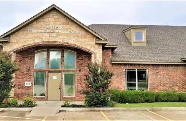 Photo of 1712 S Post Road