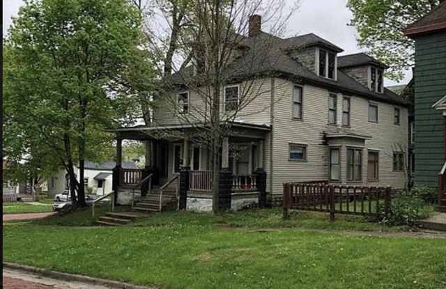 614 Lafayette Street - 1