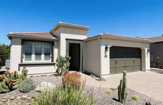 1674 E Azafran Trail