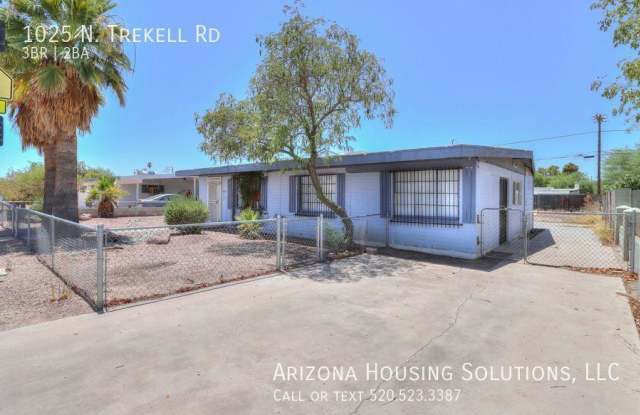 1025 N Trekell Rd