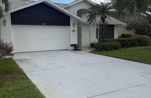Photo of 1352 Monarch Circle