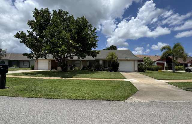 11894 Suellen Circle