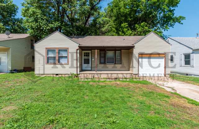 709 South Pinecrest Street