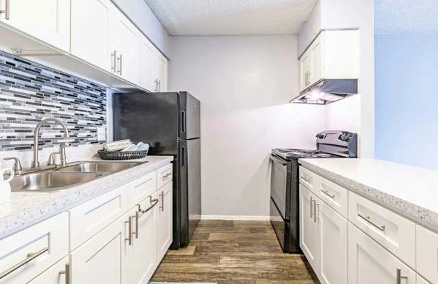 Photo of Lakewood Oaks