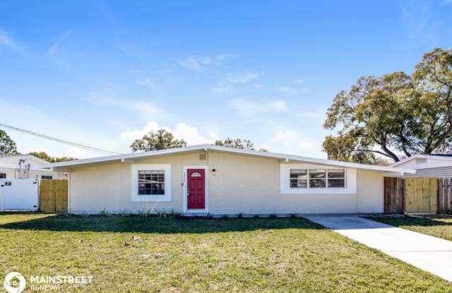 4420 West Bay Avenue - 4420 West Bay Avenue, Tampa, FL 33616