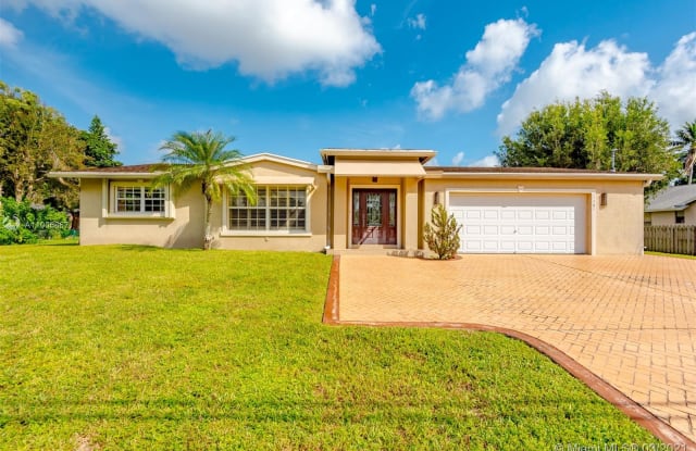 11351 NW 26th St - 11351 Northwest 26th Street, Plantation, FL 33323