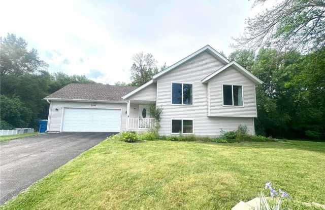 3345 Minnesota Lane N