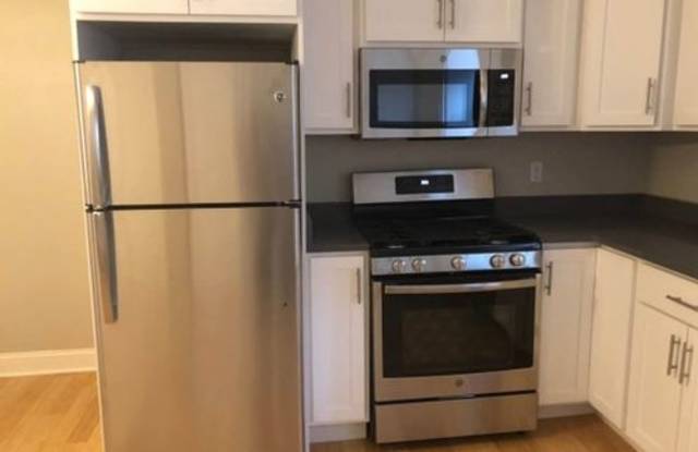 Charming 3BR Townhome in Pittsburgh