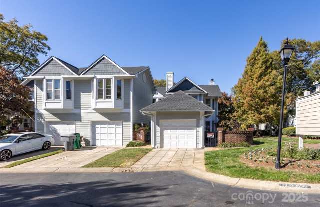 Photo of 412 Clarkson Green Street