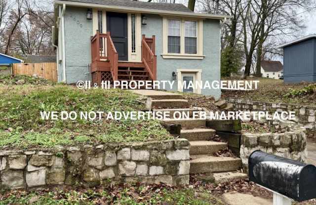 Photo of 2609 West 45th Ave