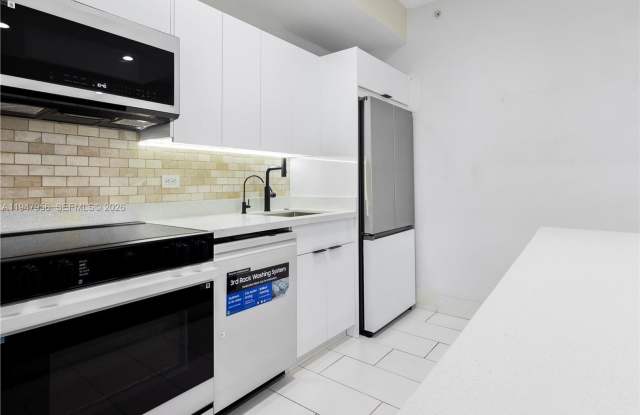 5300 NW 87th Avenue 1212, Doral, FL 33178