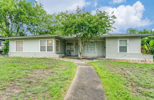 Photo of 2-BEDROOM DUPLEX IN WILSHIRE TERRACE