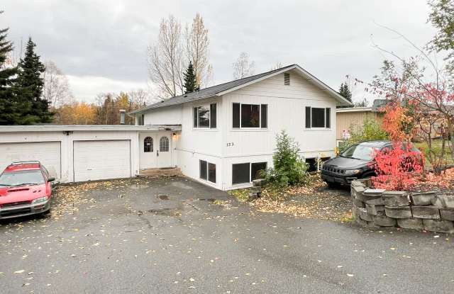 732 E 73rd Avenue - B