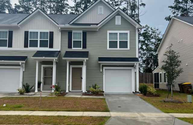 Photo of 3 bed, 2.5 bath End unit townhome in Pooler