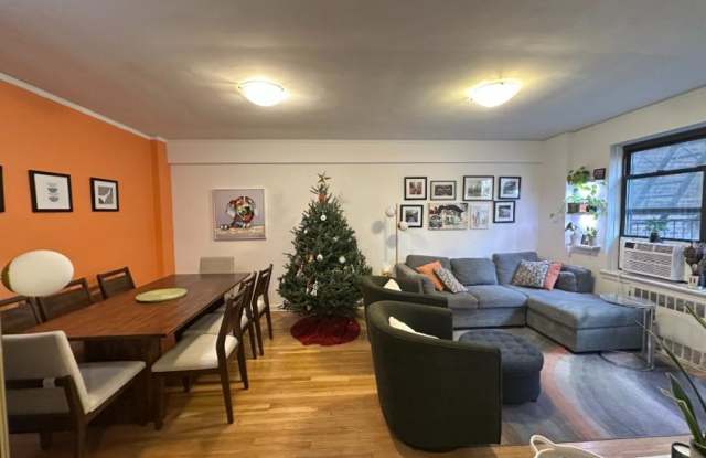 Photo of 55 West 92nd Street