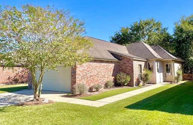 3BR/2BA Home on Nicholson Lake Dr – Modern Comfort in a Prime Location!