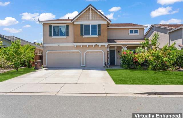 EXTRA LARGE HOME AND LOT... NESTLED IN THE ANTIOCH HILLS... 5 BEDS/3 BATHS/LARGE LIVING ROOM AND SEPARATE FAMILY ROOM WITH FIREPLACE.. IMMENSE FENCED YARD... LARGE UPTODATE KITCHEN WITH ISLAND..