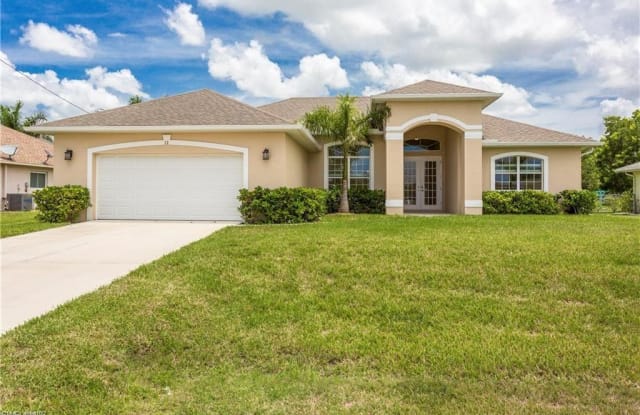 13 SW 37th PL - 13 Southwest 37th Place, Cape Coral, FL 33991