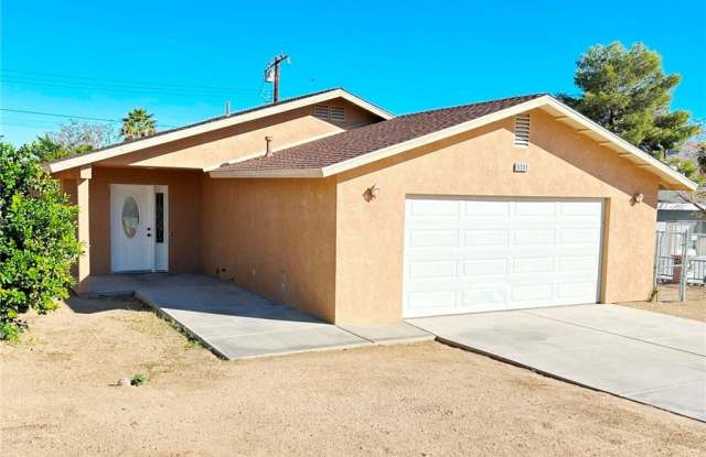 6045 Mojave Avenue