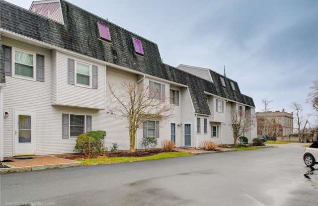 Photo of 364 Bellevue Avenue unit: D-4