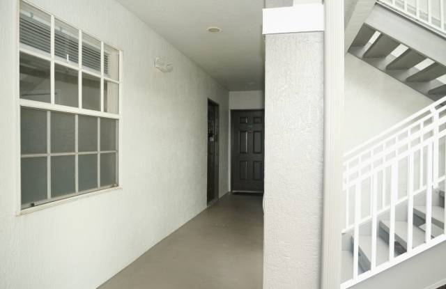 Lovely 2 bedroom 2 bath Condo in Audubon Villas in Hunter's Creek