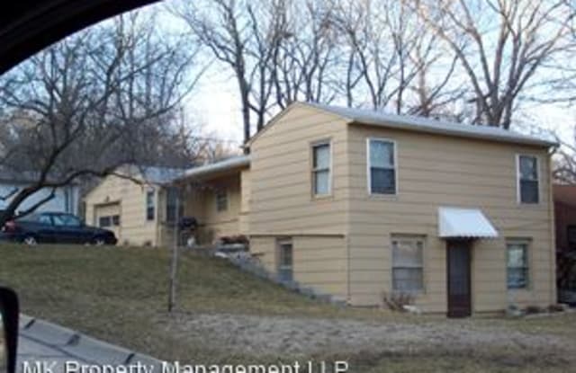 409 Summit - 409 Summit Avenue, Manhattan, KS 66502