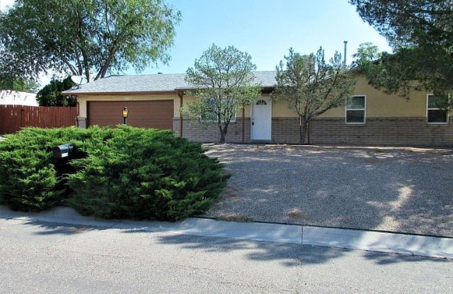 2109 Forest Trail Rd SE - 2109 Forest Trail Road Southeast, Rio Rancho, NM 87124