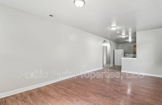 502 South Holmes Avenue